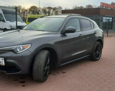 Серый Альфа Ромео Стелвио, объемом двигателя 2 л и пробегом 84 тыс. км за 17500 $, фото 1 на Automoto.ua