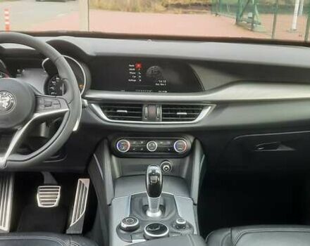 Серый Альфа Ромео Стелвио, объемом двигателя 2 л и пробегом 84 тыс. км за 17500 $, фото 32 на Automoto.ua