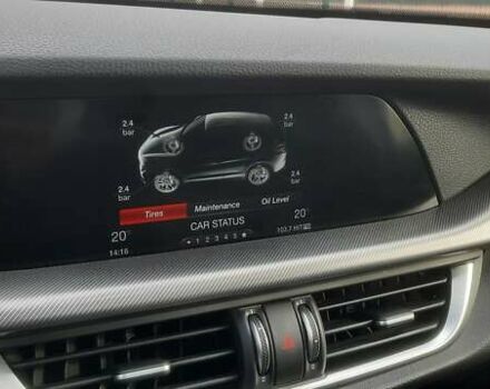 Серый Альфа Ромео Стелвио, объемом двигателя 2 л и пробегом 84 тыс. км за 17500 $, фото 51 на Automoto.ua