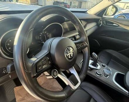 Серый Альфа Ромео Стелвио, объемом двигателя 2 л и пробегом 72 тыс. км за 24450 $, фото 14 на Automoto.ua