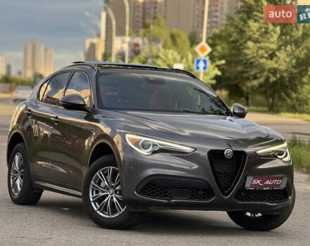 Серый Альфа Ромео Стелвио, объемом двигателя 2 л и пробегом 70 тыс. км за 27500 $, фото 82 на Automoto.ua