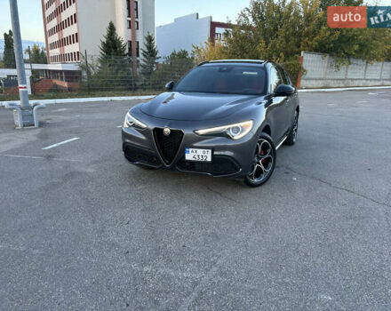 Серый Альфа Ромео Стелвио, объемом двигателя 2 л и пробегом 66 тыс. км за 30000 $, фото 6 на Automoto.ua