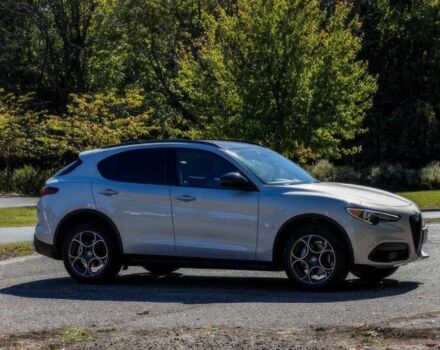 Серый Альфа Ромео Стелвио, объемом двигателя 2 л и пробегом 20 тыс. км за 18900 $, фото 2 на Automoto.ua