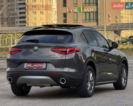 Серый Альфа Ромео Стелвио, объемом двигателя 2 л и пробегом 70 тыс. км за 27500 $, фото 10 на Automoto.ua