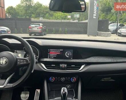 Альфа Ромео Стелвио 2021 в Черновцах на Automoto.ua Серый Альфа Ромео Стелвио, объемом двигателя 2 л и пробегом 101 тыс. км за 28000 $, фото 13 на Automoto.ua