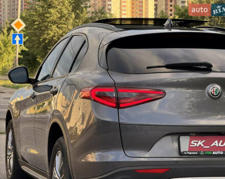 Серый Альфа Ромео Стелвио, объемом двигателя 2 л и пробегом 70 тыс. км за 27500 $, фото 94 на Automoto.ua