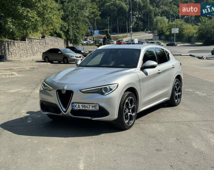Серый Альфа Ромео Стелвио, объемом двигателя 2 л и пробегом 36 тыс. км за 31400 $, фото 1 на Automoto.ua