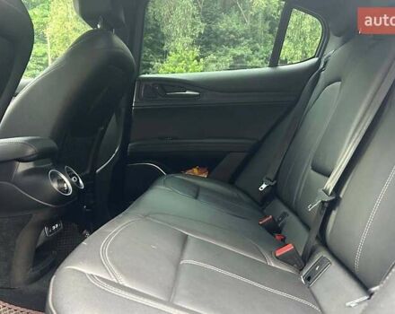 Альфа Ромео Стелвио 2021 в Черновцах на Automoto.ua Серый Альфа Ромео Стелвио, объемом двигателя 2 л и пробегом 101 тыс. км за 28000 $, фото 20 на Automoto.ua