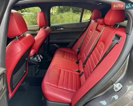 Серый Альфа Ромео Стелвио, объемом двигателя 2 л и пробегом 70 тыс. км за 27500 $, фото 28 на Automoto.ua