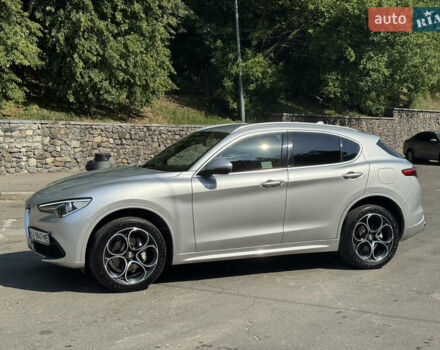 Серый Альфа Ромео Стелвио, объемом двигателя 2 л и пробегом 36 тыс. км за 31400 $, фото 10 на Automoto.ua