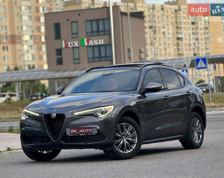 Серый Альфа Ромео Стелвио, объемом двигателя 2 л и пробегом 70 тыс. км за 27500 $, фото 1 на Automoto.ua