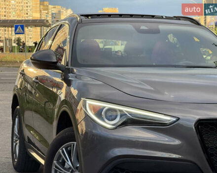 Серый Альфа Ромео Стелвио, объемом двигателя 2 л и пробегом 70 тыс. км за 27500 $, фото 85 на Automoto.ua