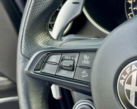 Серый Альфа Ромео Стелвио, объемом двигателя 2 л и пробегом 70 тыс. км за 27500 $, фото 70 на Automoto.ua