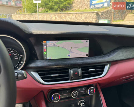 Сірий Альфа Ромео Стелвіо, об'ємом двигуна 2 л та пробігом 36 тис. км за 32900 $, фото 26 на Automoto.ua