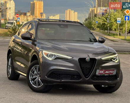 Серый Альфа Ромео Стелвио, объемом двигателя 2 л и пробегом 70 тыс. км за 27500 $, фото 4 на Automoto.ua