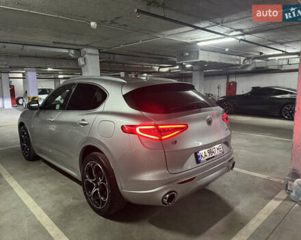 Серый Альфа Ромео Стелвио, объемом двигателя 2 л и пробегом 36 тыс. км за 31400 $, фото 39 на Automoto.ua