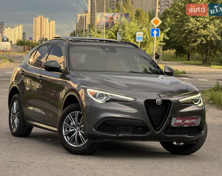 Серый Альфа Ромео Стелвио, объемом двигателя 2 л и пробегом 70 тыс. км за 27500 $, фото 84 на Automoto.ua
