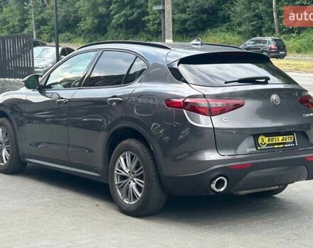 Альфа Ромео Стелвио 2021 в Черновцах на Automoto.ua Серый Альфа Ромео Стелвио, объемом двигателя 2 л и пробегом 101 тыс. км за 28000 $, фото 3 на Automoto.ua