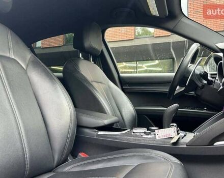 Альфа Ромео Стелвио 2021 в Черновцах на Automoto.ua Серый Альфа Ромео Стелвио, объемом двигателя 2 л и пробегом 101 тыс. км за 28000 $, фото 17 на Automoto.ua