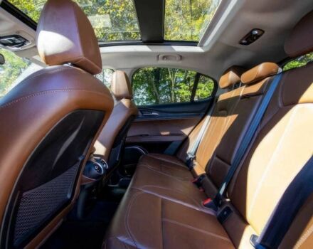 Серый Альфа Ромео Стелвио, объемом двигателя 2 л и пробегом 20 тыс. км за 18900 $, фото 8 на Automoto.ua