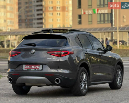 Серый Альфа Ромео Стелвио, объемом двигателя 2 л и пробегом 70 тыс. км за 27500 $, фото 98 на Automoto.ua