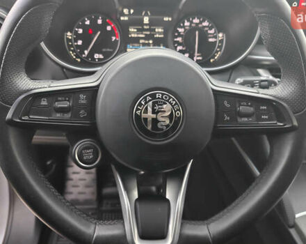 Серый Альфа Ромео Стелвио, объемом двигателя 2 л и пробегом 23 тыс. км за 25750 $, фото 16 на Automoto.ua