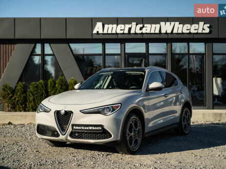 Серый Альфа Ромео Стелвио, объемом двигателя 2 л и пробегом 111 тыс. км за 20700 $, фото 1 на Automoto.ua
