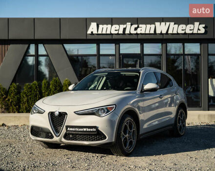 Серый Альфа Ромео Стелвио, объемом двигателя 2 л и пробегом 111 тыс. км за 20700 $, фото 1 на Automoto.ua