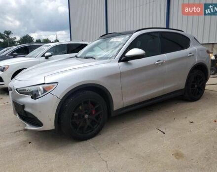 Серый Альфа Ромео Стелвио, объемом двигателя 2 л и пробегом 107 тыс. км за 5060 $, фото 1 на Automoto.ua