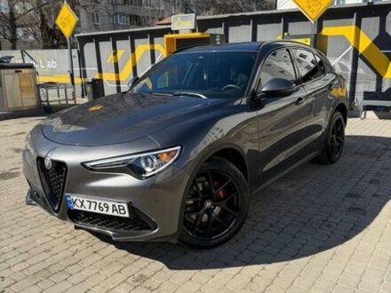 Сірий Альфа Ромео Стелвіо, об'ємом двигуна 2 л та пробігом 107 тис. км за 20500 $, фото 1 на Automoto.ua