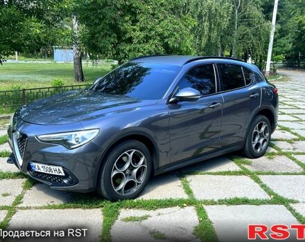 Серый Альфа Ромео Стелвио, объемом двигателя 2 л и пробегом 83 тыс. км за 22500 $, фото 1 на Automoto.ua