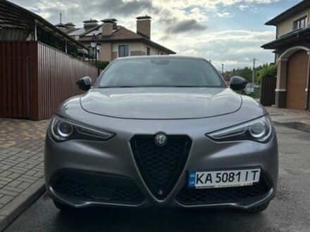 Сірий Альфа Ромео Стелвіо, об'ємом двигуна 2 л та пробігом 168 тис. км за 22000 $, фото 1 на Automoto.ua