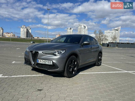 Альфа Ромео Стелвіо 2019 у Києві на Automoto.ua Сірий Альфа Ромео Стелвіо, об'ємом двигуна 2 л та пробігом 45 тис. км за 30900 $, фото 1 на Automoto.ua