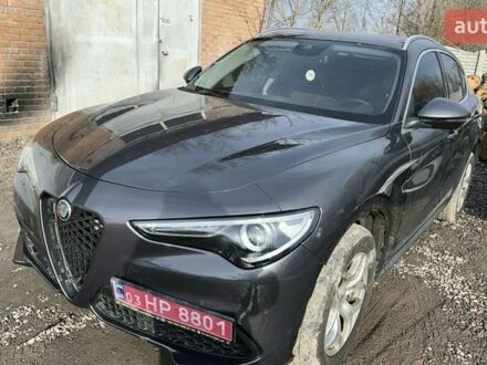 Сірий Альфа Ромео Стелвіо, об'ємом двигуна 2 л та пробігом 70 тис. км за 26000 $, фото 1 на Automoto.ua