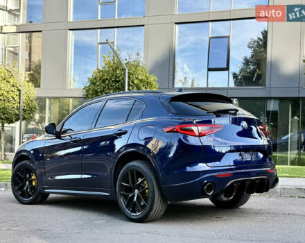 Синій Альфа Ромео Стелвіо, об'ємом двигуна 2 л та пробігом 145 тис. км за 18900 $, фото 21 на Automoto.ua