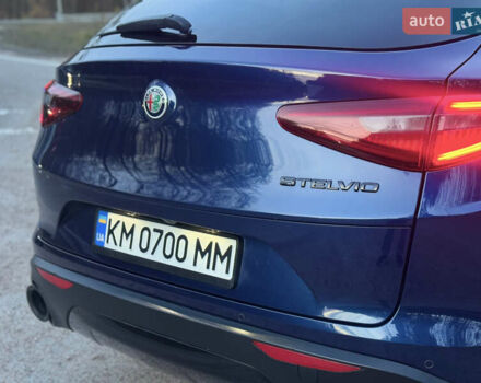 Синий Альфа Ромео Стелвио, объемом двигателя 2 л и пробегом 225 тыс. км за 16450 $, фото 11 на Automoto.ua