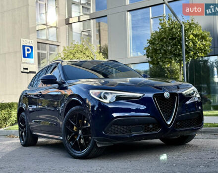 Синій Альфа Ромео Стелвіо, об'ємом двигуна 2 л та пробігом 145 тис. км за 18900 $, фото 5 на Automoto.ua
