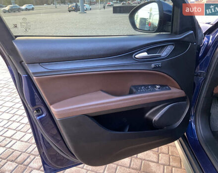 Синій Альфа Ромео Стелвіо, об'ємом двигуна 2 л та пробігом 135 тис. км за 22700 $, фото 23 на Automoto.ua