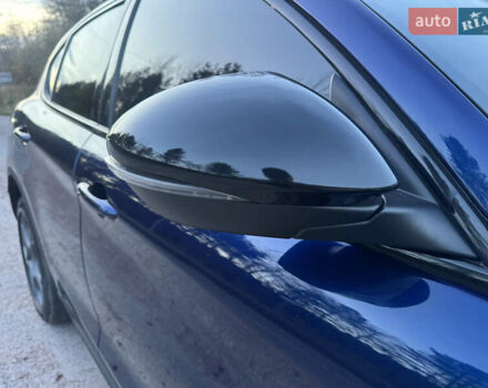 Синий Альфа Ромео Стелвио, объемом двигателя 2 л и пробегом 225 тыс. км за 16450 $, фото 28 на Automoto.ua