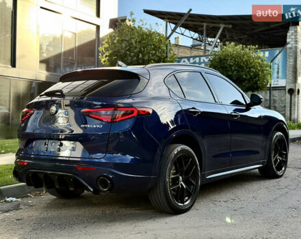 Синій Альфа Ромео Стелвіо, об'ємом двигуна 2 л та пробігом 145 тис. км за 18900 $, фото 11 на Automoto.ua