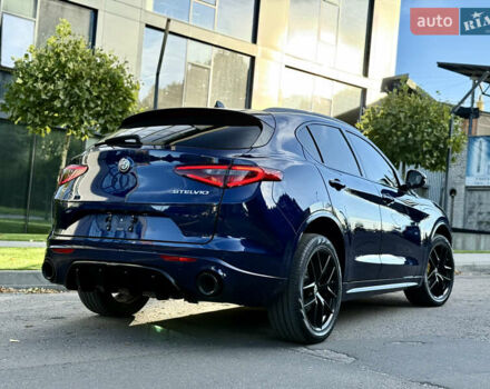 Синій Альфа Ромео Стелвіо, об'ємом двигуна 2 л та пробігом 145 тис. км за 18900 $, фото 17 на Automoto.ua