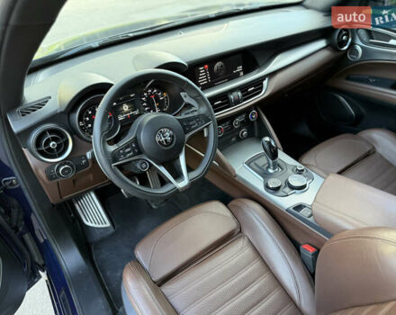 Синій Альфа Ромео Стелвіо, об'ємом двигуна 2 л та пробігом 145 тис. км за 18900 $, фото 36 на Automoto.ua