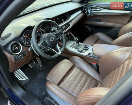 Синій Альфа Ромео Стелвіо, об'ємом двигуна 2 л та пробігом 145 тис. км за 18900 $, фото 37 на Automoto.ua