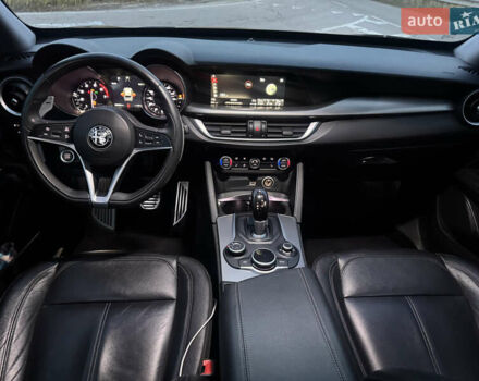 Синий Альфа Ромео Стелвио, объемом двигателя 2 л и пробегом 225 тыс. км за 16450 $, фото 29 на Automoto.ua