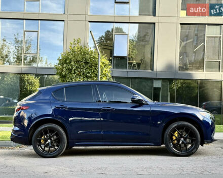 Синій Альфа Ромео Стелвіо, об'ємом двигуна 2 л та пробігом 145 тис. км за 18900 $, фото 10 на Automoto.ua