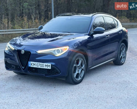 Синий Альфа Ромео Стелвио, объемом двигателя 2 л и пробегом 225 тыс. км за 16450 $, фото 1 на Automoto.ua