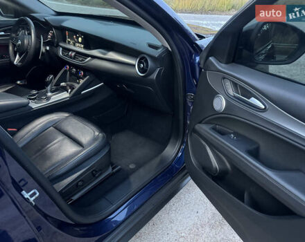 Синий Альфа Ромео Стелвио, объемом двигателя 2 л и пробегом 225 тыс. км за 16450 $, фото 46 на Automoto.ua