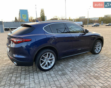 Синій Альфа Ромео Стелвіо, об'ємом двигуна 2 л та пробігом 135 тис. км за 22700 $, фото 8 на Automoto.ua