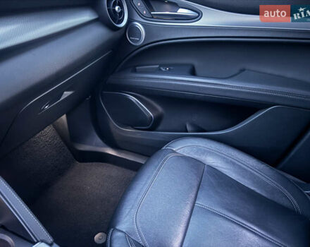 Синий Альфа Ромео Стелвио, объемом двигателя 2 л и пробегом 225 тыс. км за 16450 $, фото 42 на Automoto.ua