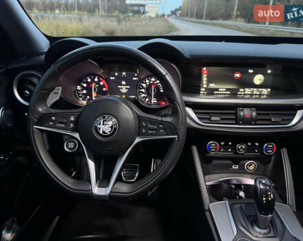 Синий Альфа Ромео Стелвио, объемом двигателя 2 л и пробегом 225 тыс. км за 16450 $, фото 32 на Automoto.ua
